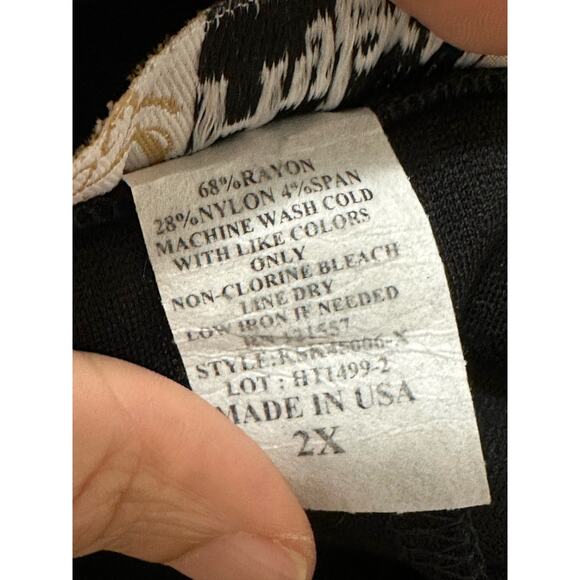 Hybrid & Company black pull on pencil skirt size 2X - Picture 4 of 9